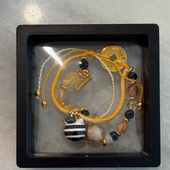 Pop Mart Have A Good Run Bracelet - Molly - Picture 2 of 4